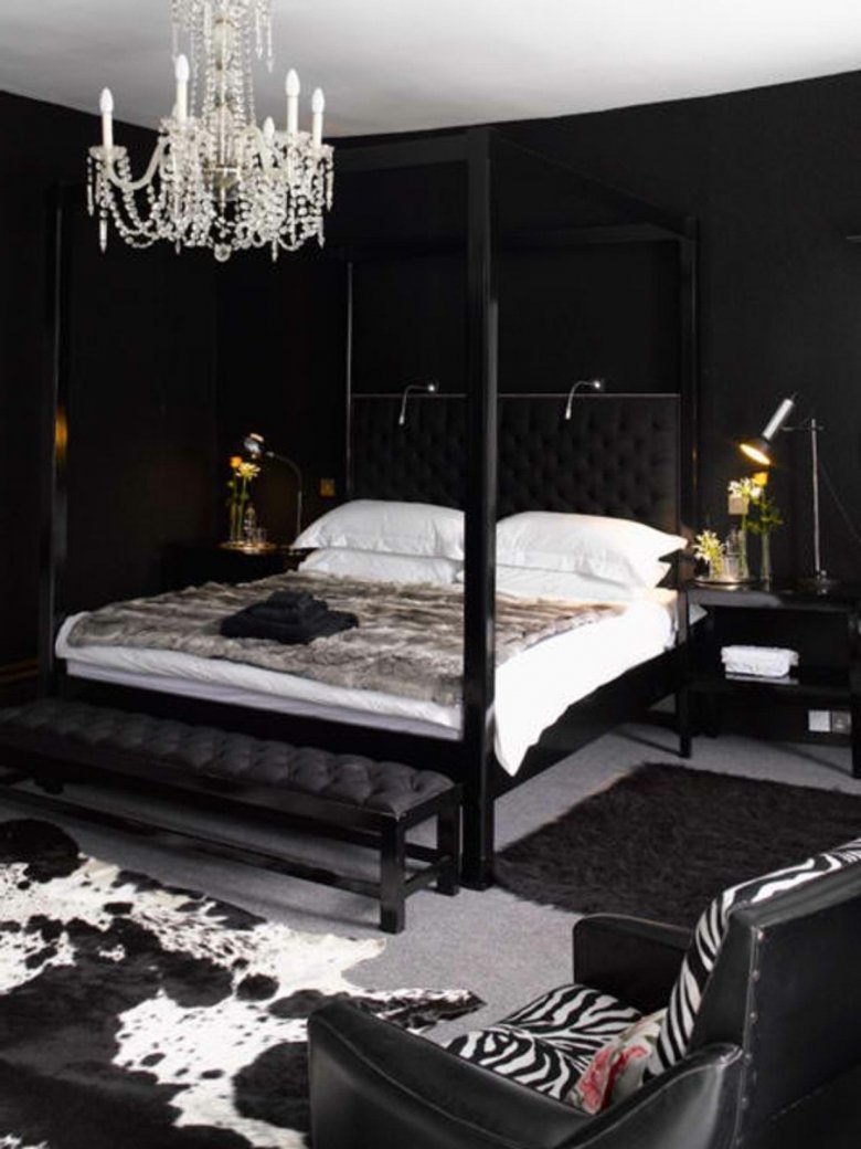 Спальня в неоклассике тёмный стиль Готика