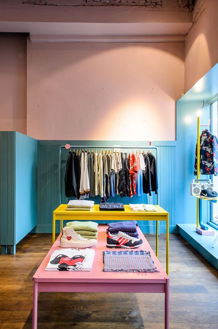 Дизайн маленького магазина одежды (67 фото)