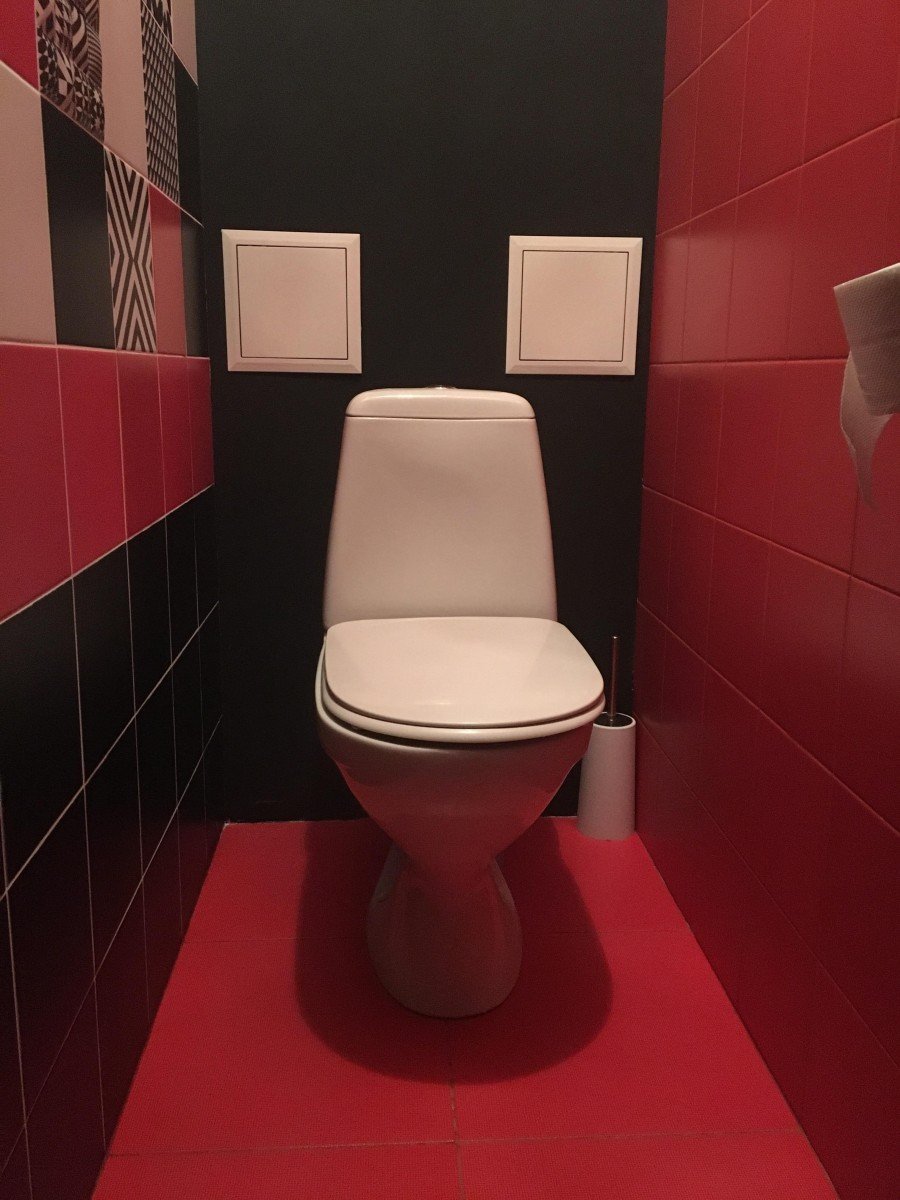 Туалет в Красном стиле