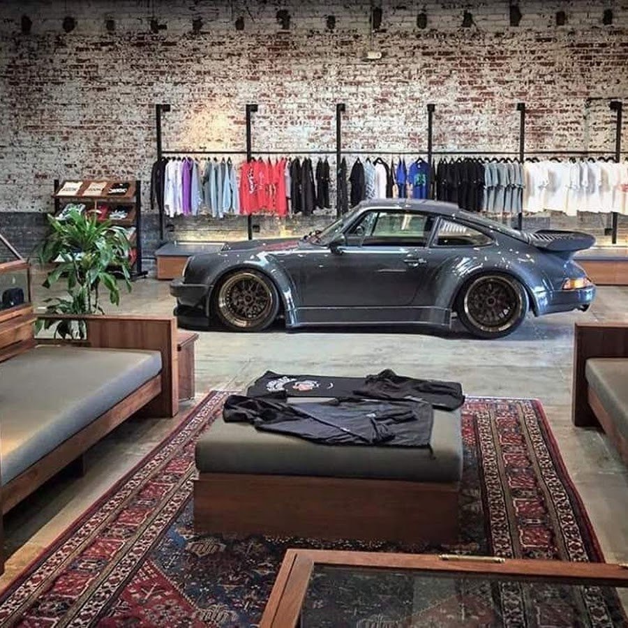 Интерьер гаража в стиле лофт