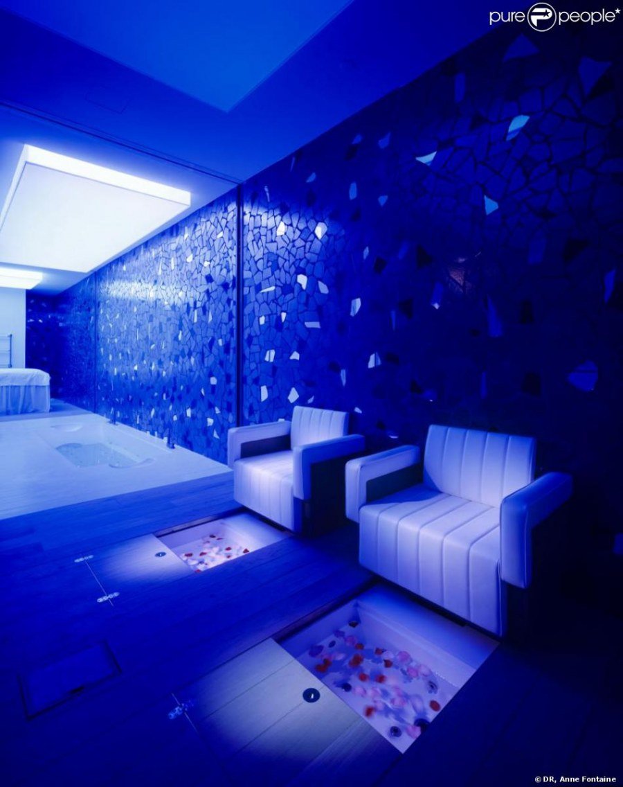 Синяя подсветка для комнаты