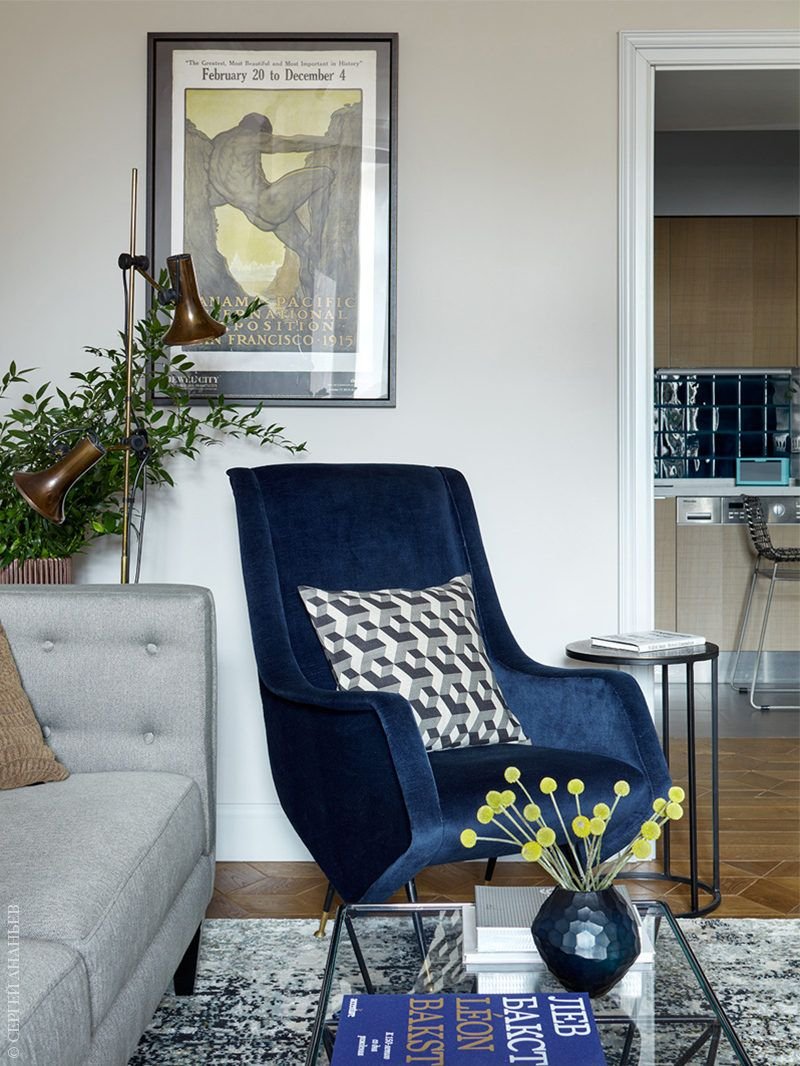 Кресла в современном интерьере квартиры