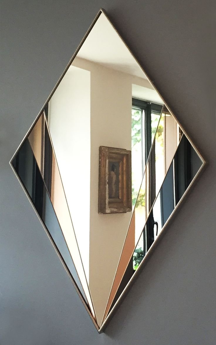 Геометрическое панно из зеркала