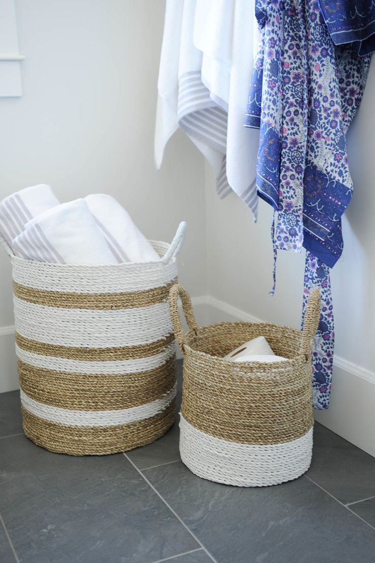Плетеные корзины для ванной