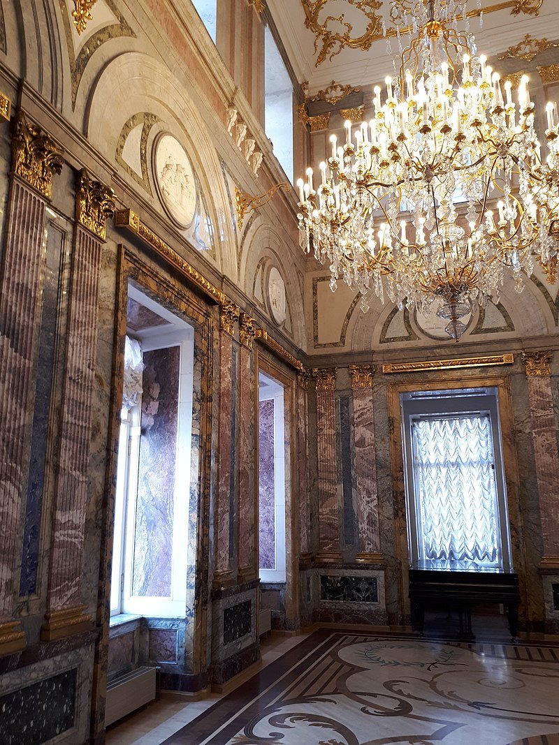 Дворец в Гатчине Ринальди белый зал