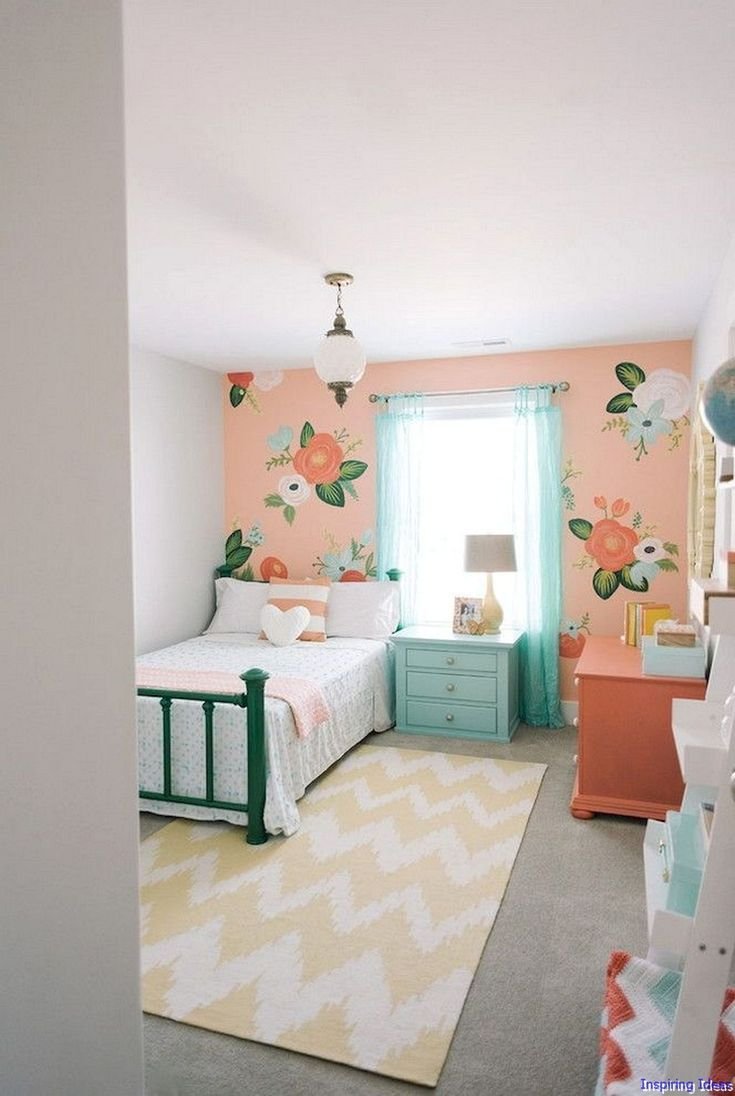 Персиковая комната ребенка