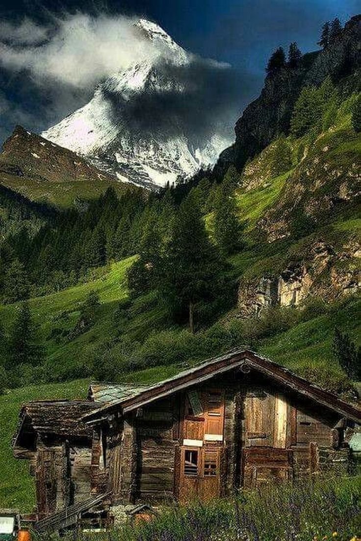 Одинокий дом в горах (67 фото)