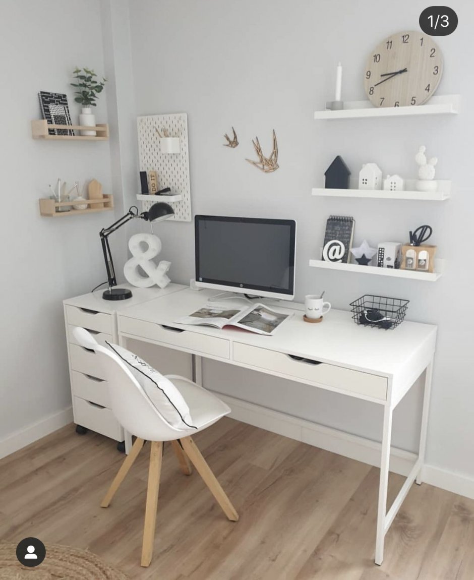 Письменные столы для маленьких комнат
