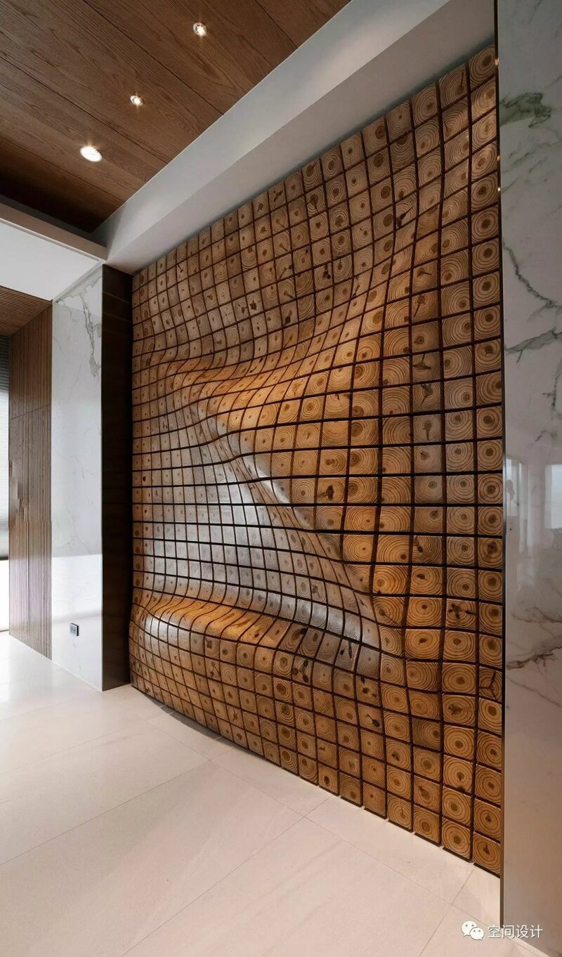Декоративная стена из дерева