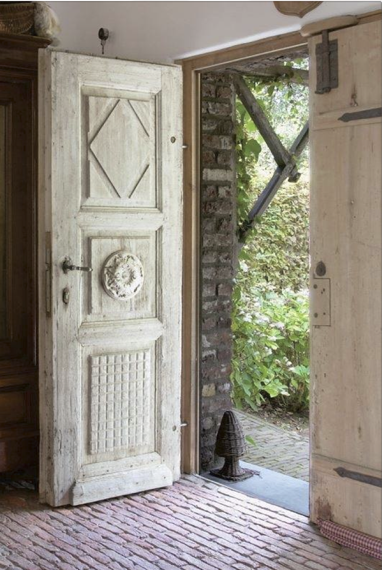 Входная дверь в стиле Прованс