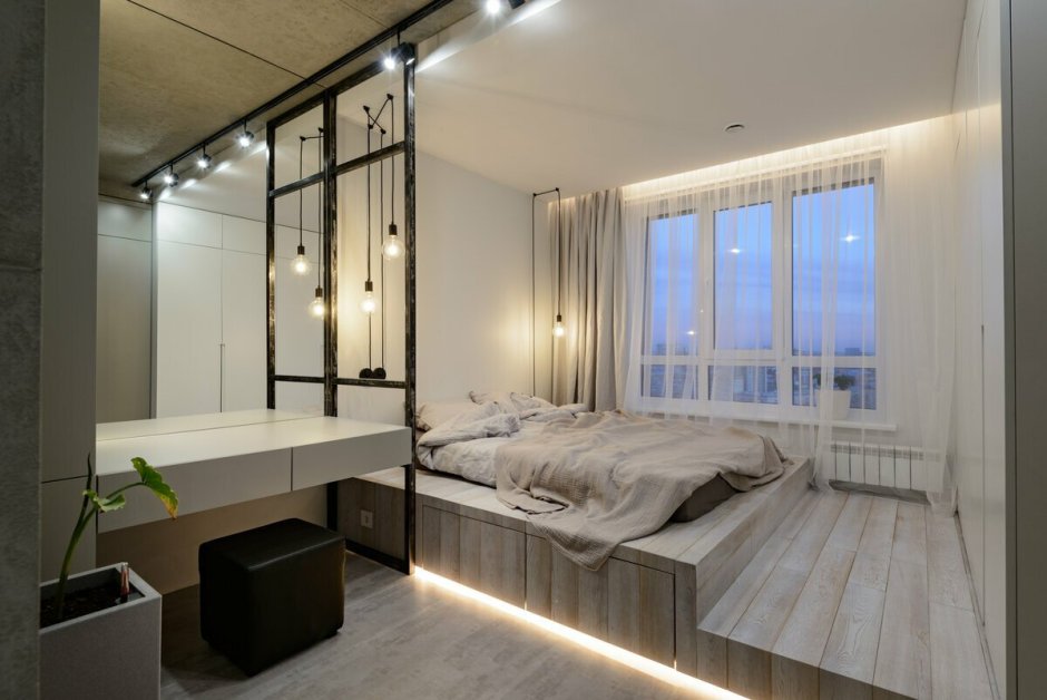 Кровать в однокомнатной квартире