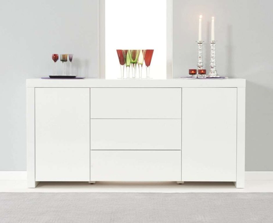 A Sideboard черно белый