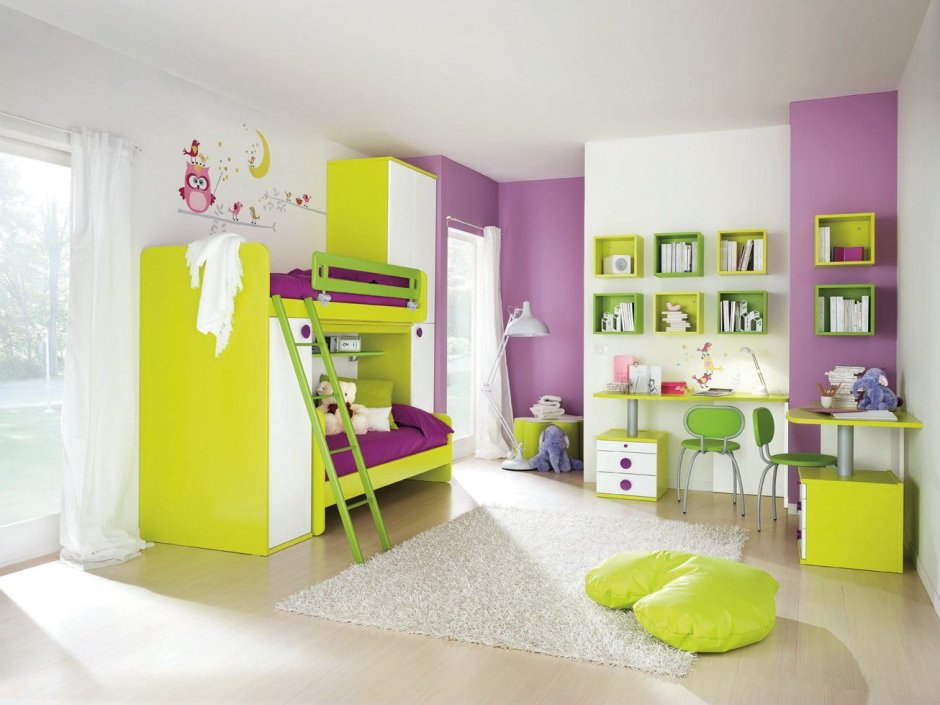 Детская комната в желтом цвете