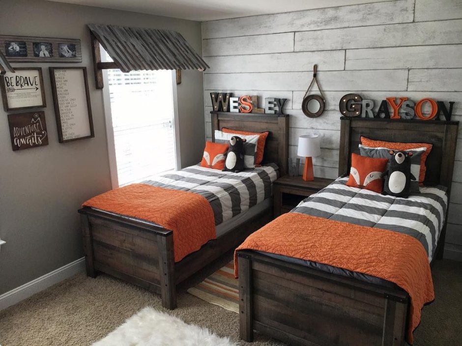 Комната для мальчика подростка в деревянном доме