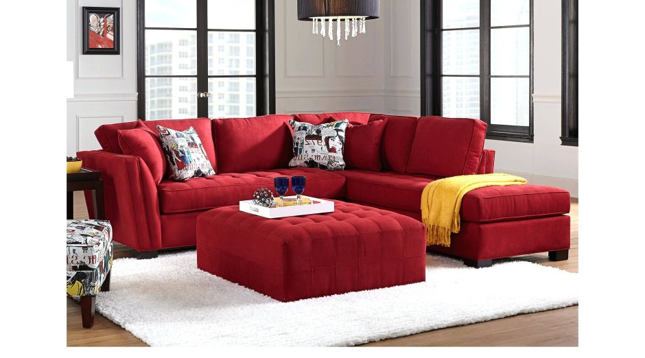 Красный угловой диван в интерьере