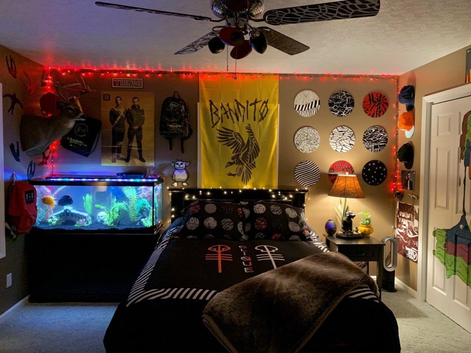 Комната в стиле панк