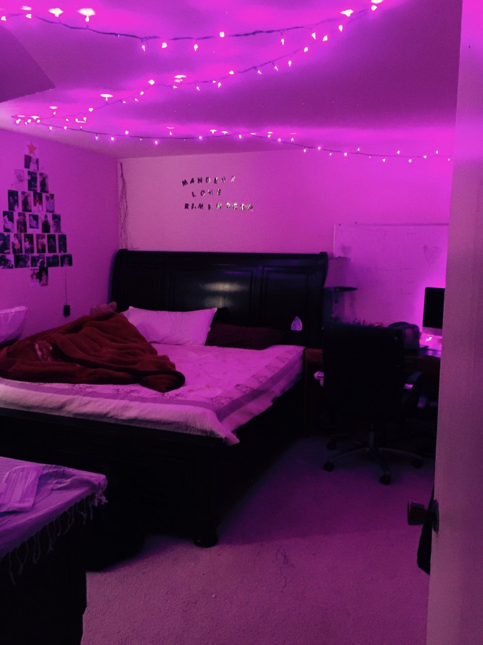 Спальня тумблер фиолетава