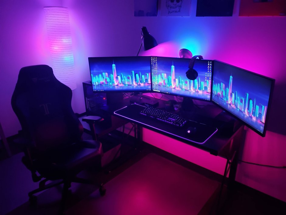 Белый игровой сетап DXRACER Air