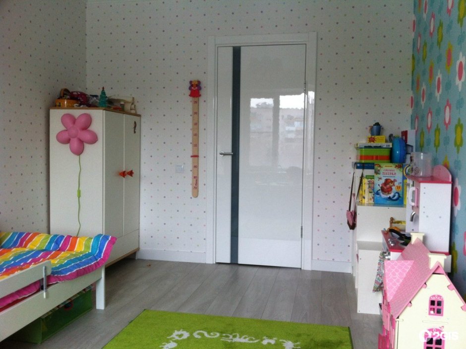 Детская комната дверь