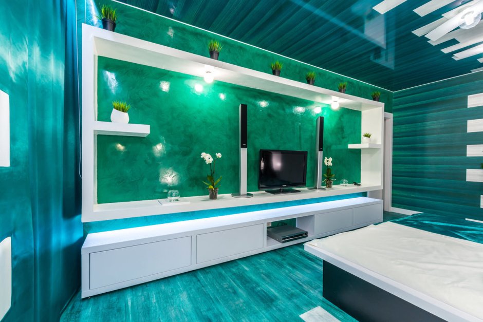 Спальня в цвете морской волны