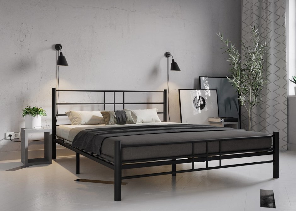 Старая железная кровать в интерьере