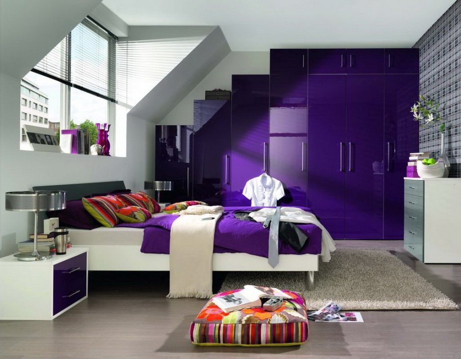 Подростковая комната для девочки фиолетовая