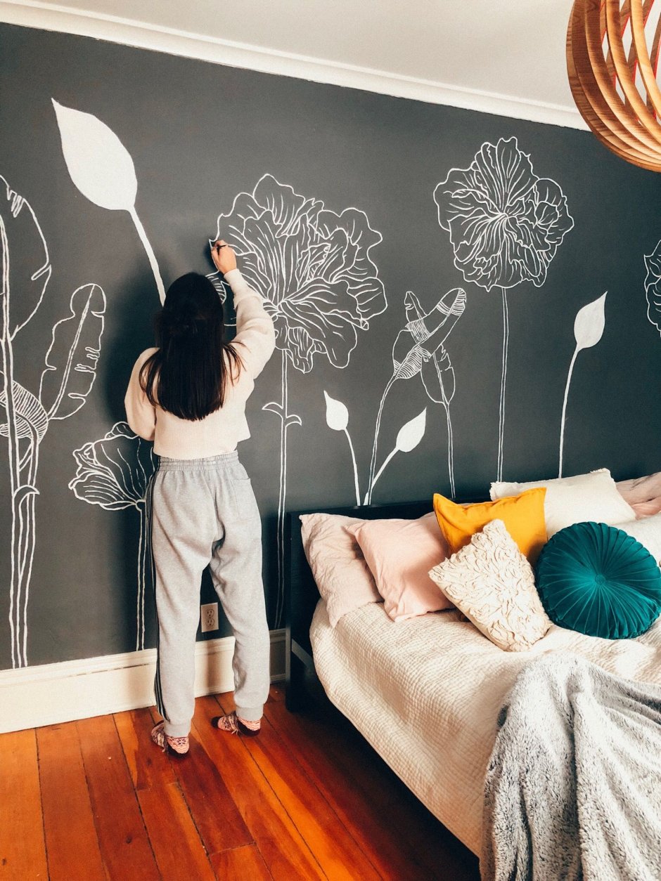 Идеи покраски стен в гостиной своими руками