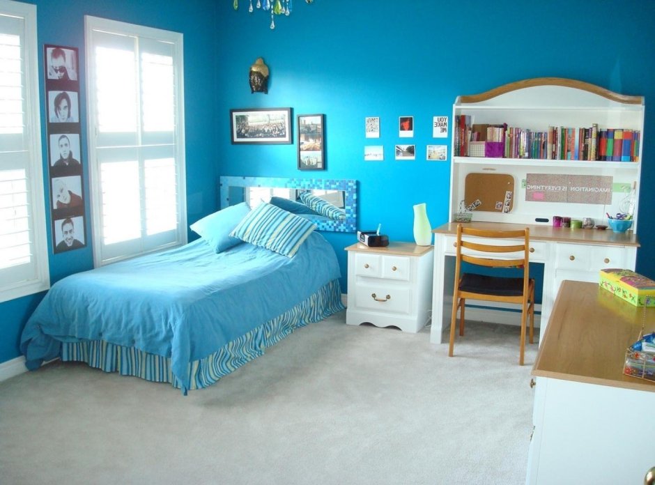 Бело синяя спальня для подростка