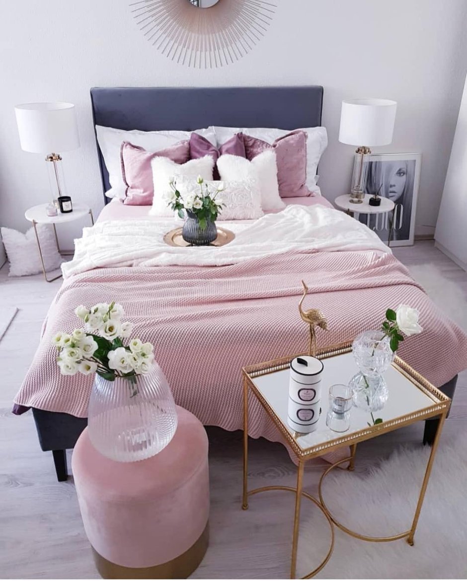 Спальня в розовых тонах в современном стиле