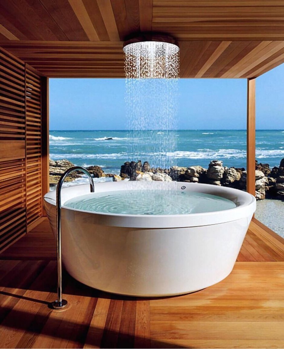 Красивая мраморная ванная
