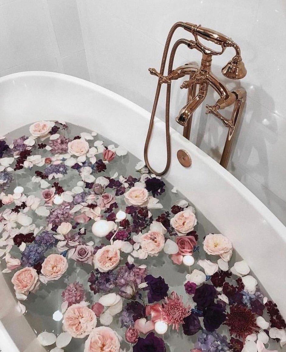 Цветы в ванной