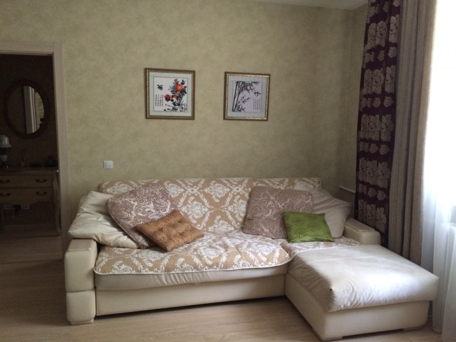 Угловой диван в спальню