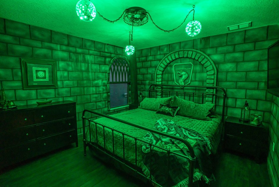 Гарри Поттер спальня Слизерина