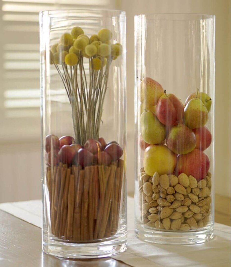 Стеклянные вазы для декора в интерьере