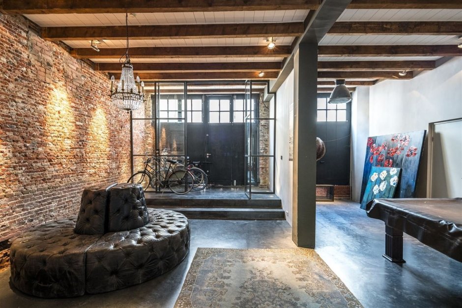 Двухэтажный гараж в стиле лофт