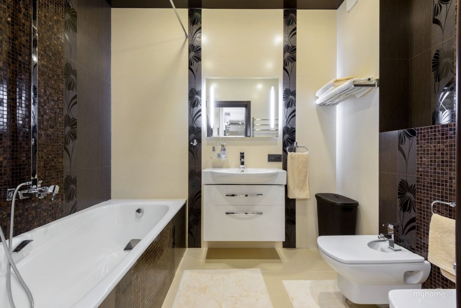 Бело коричневая ванная комната