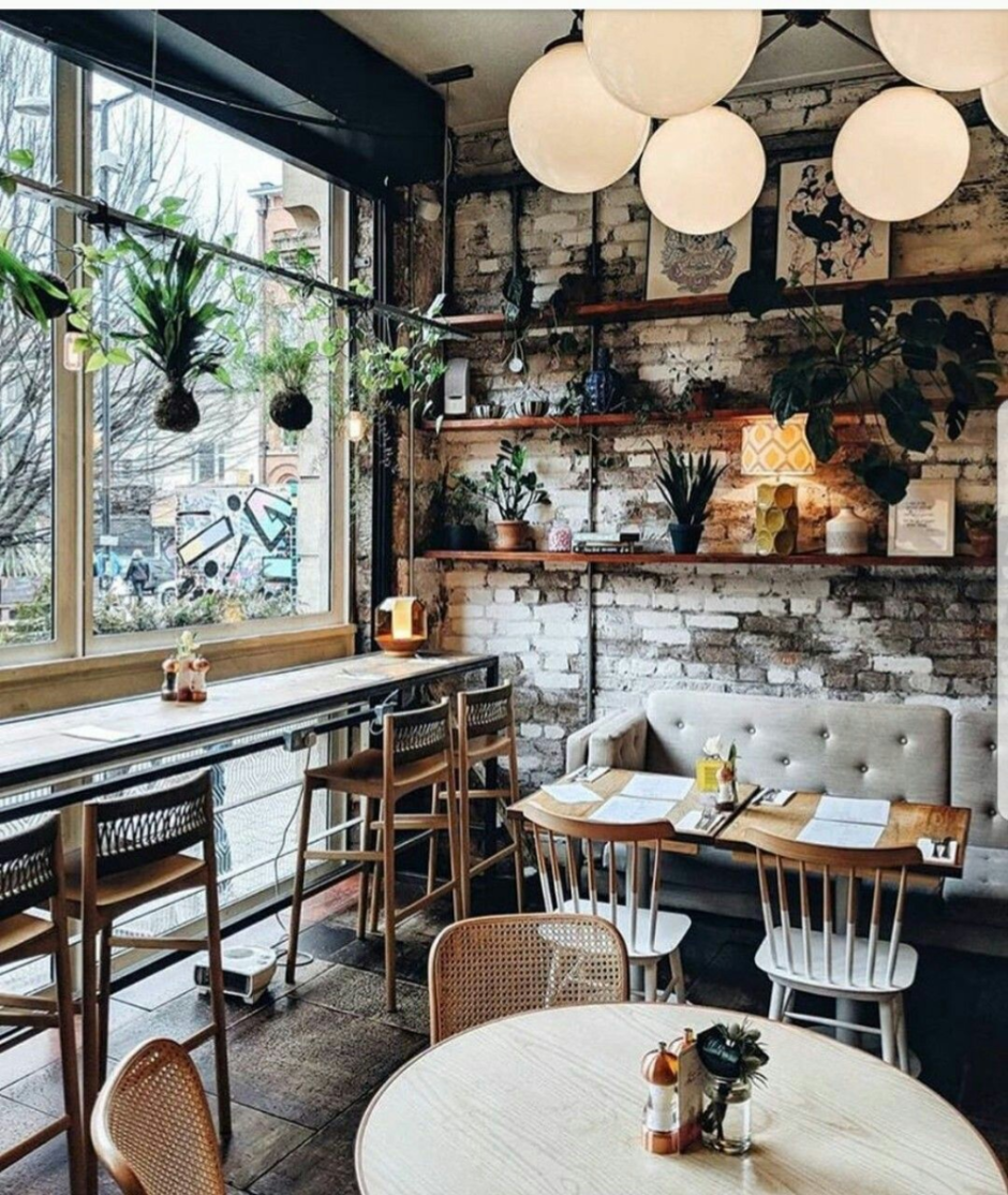По-домашнему уютный интерьер кафе в Белграде – проект FREYA Architects