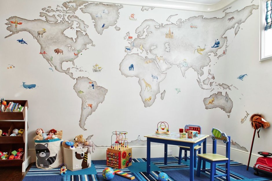 Карта на стене в детской
