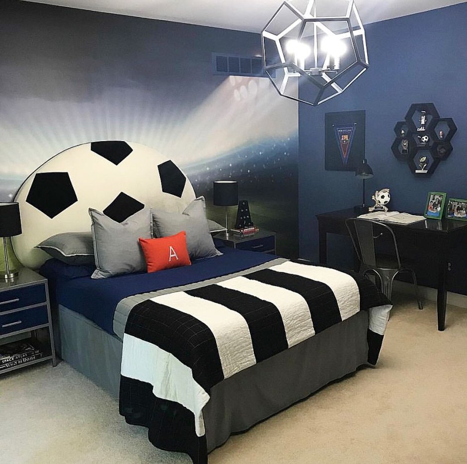 Комната для мальчика футбол