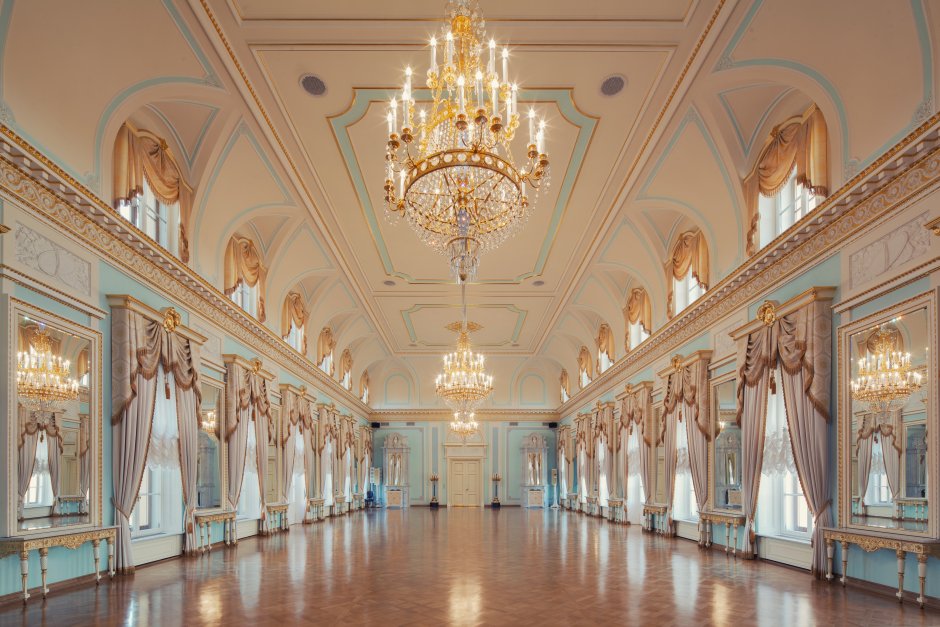 Бальный зал дворца Царицыно