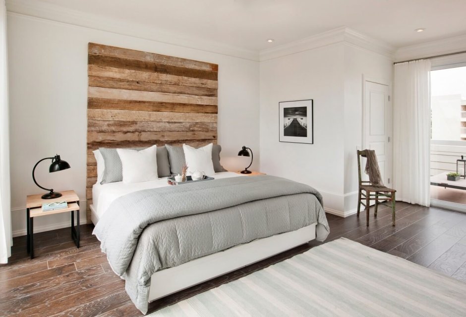 Настенные панели деревянные в спальне