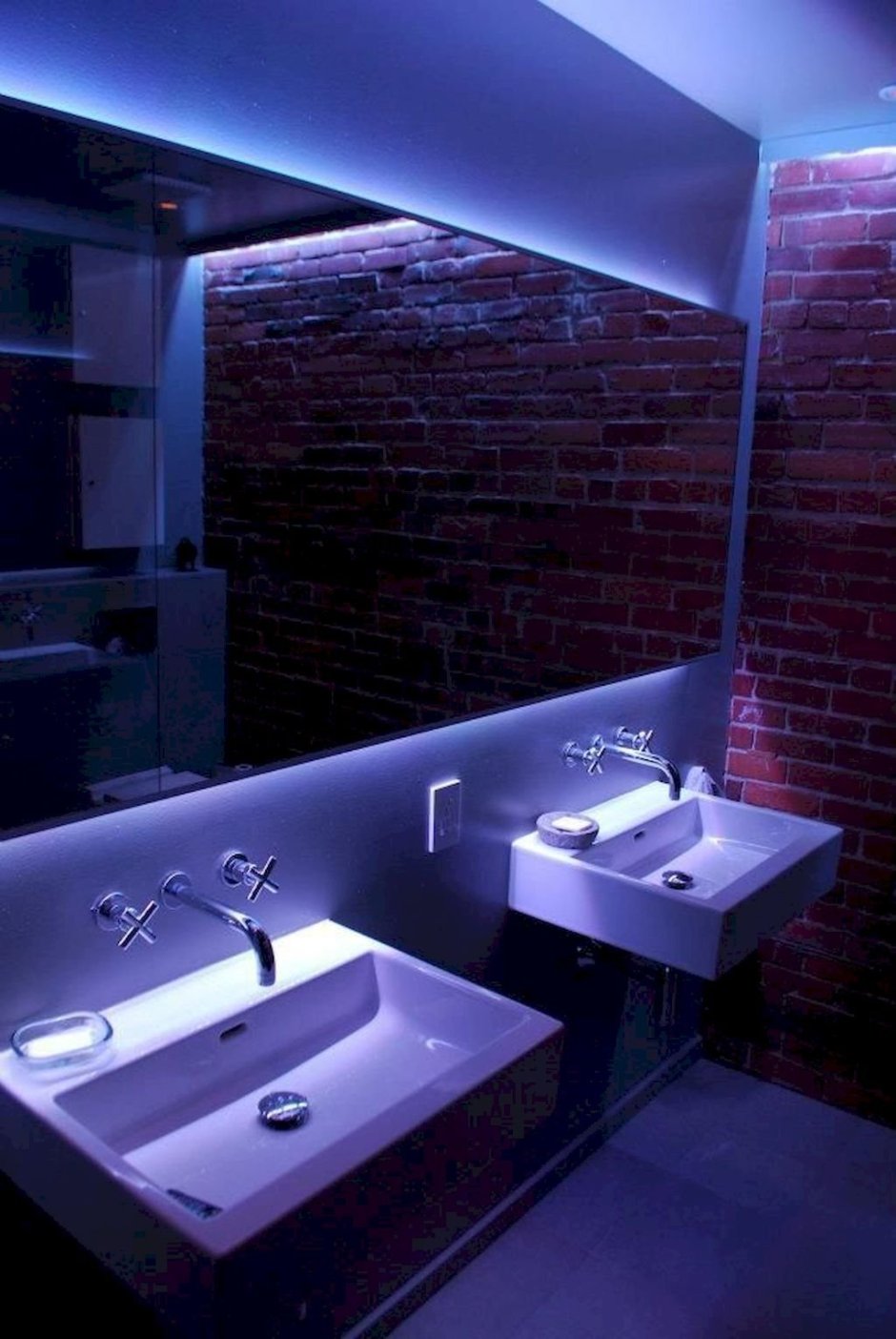 Подсветка в ванную комнату