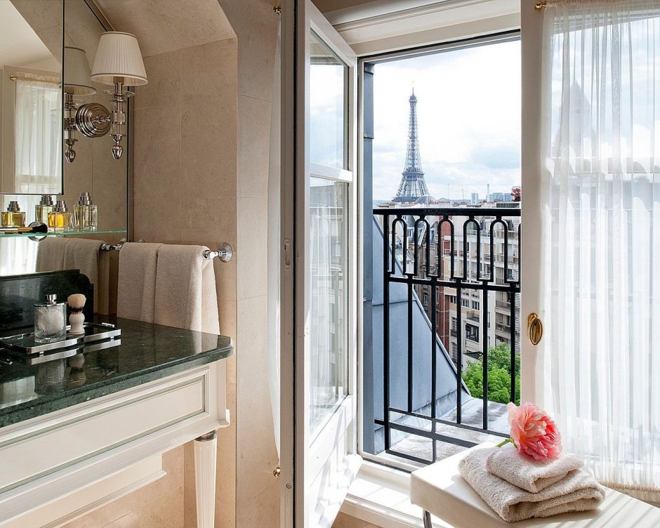 Французское окно на кухне