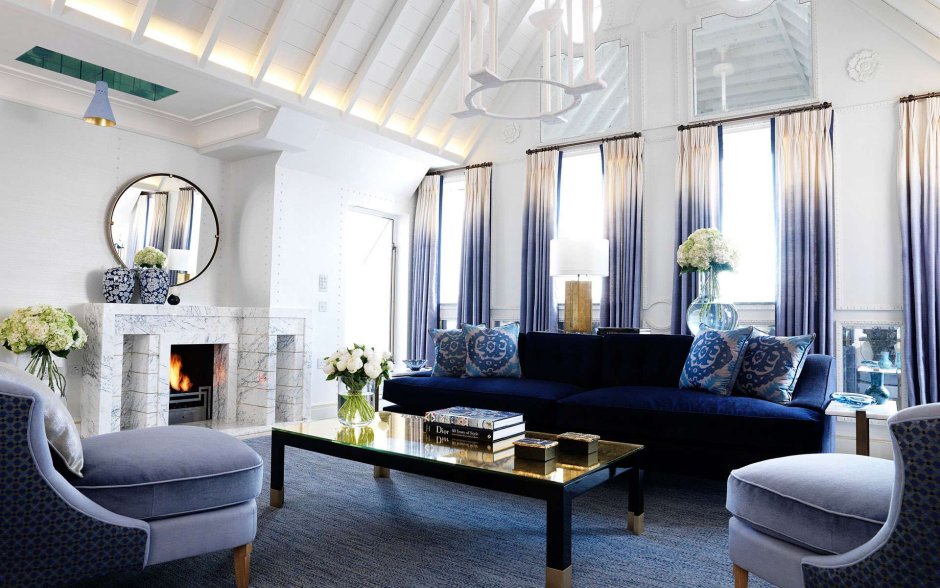 Синий диван в интерьере гостиной арт деко