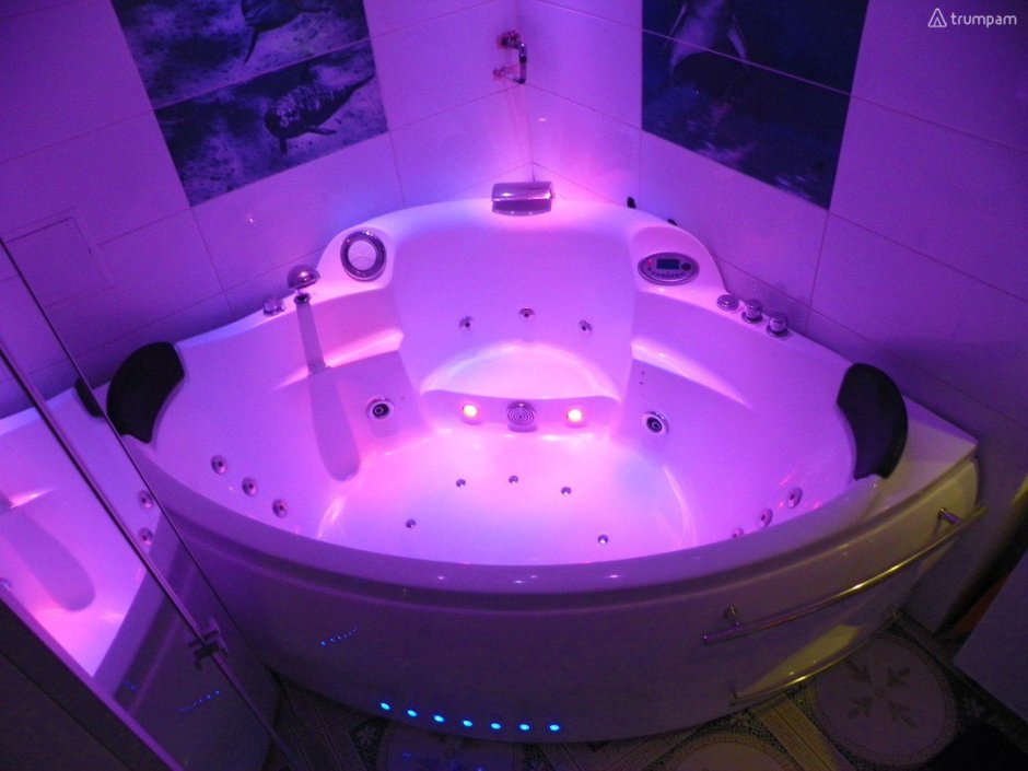 Jacuzzi Suite