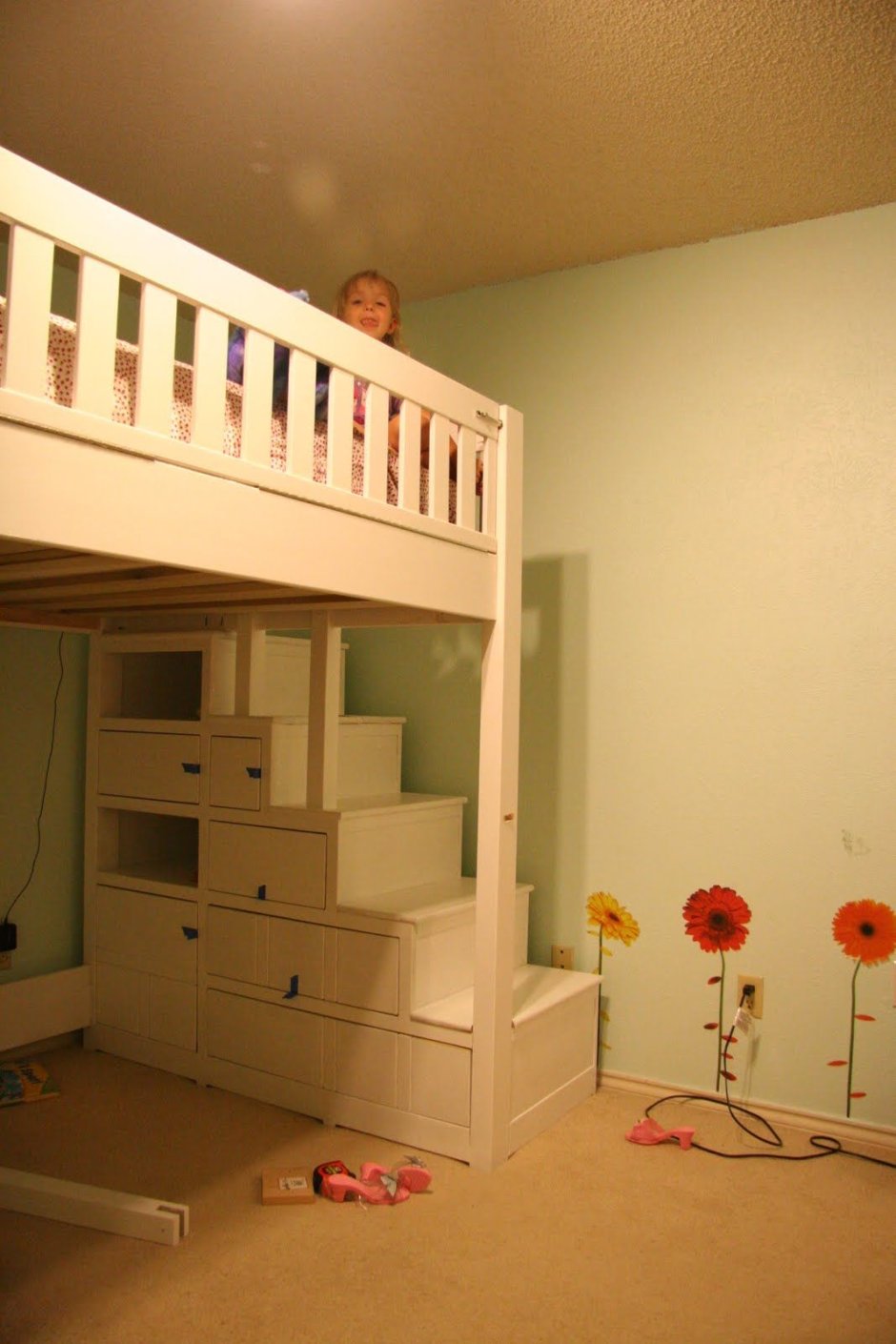 Кровать второй этаж детская