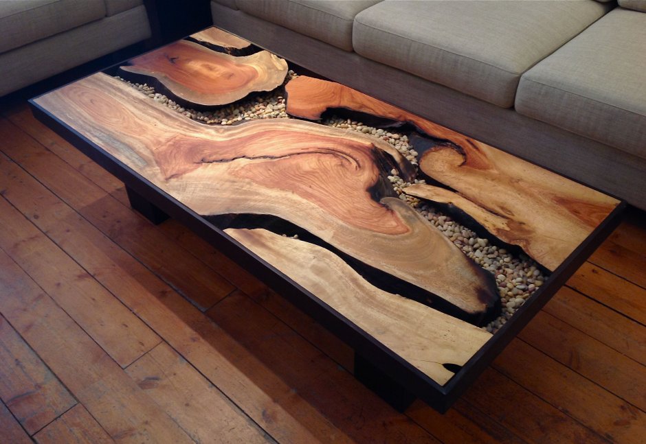 Эпоксидный стол из жженого дерева