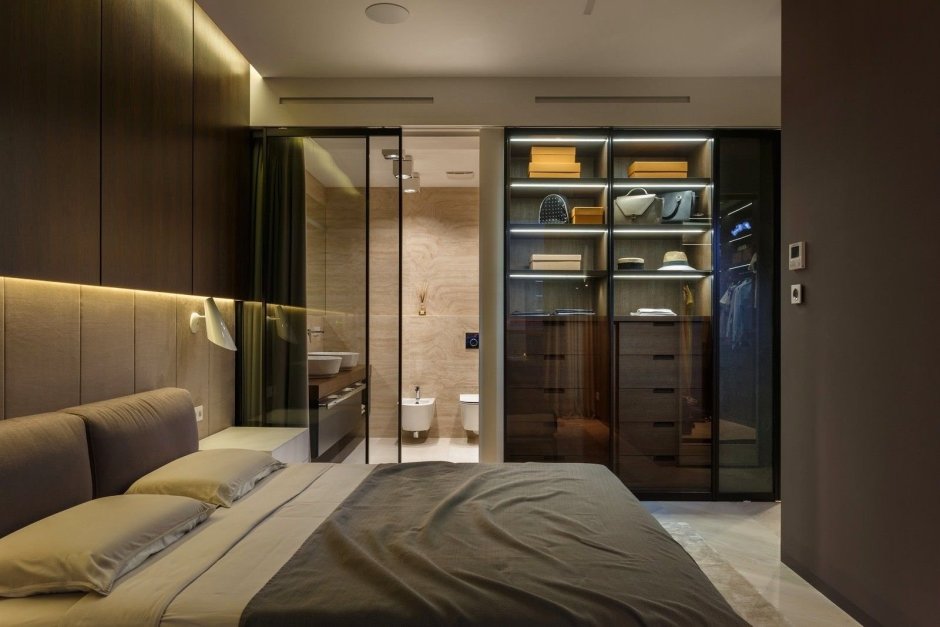Спальня с ванной комнатой и гардеробной
