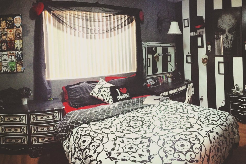 Комната Гота подростка