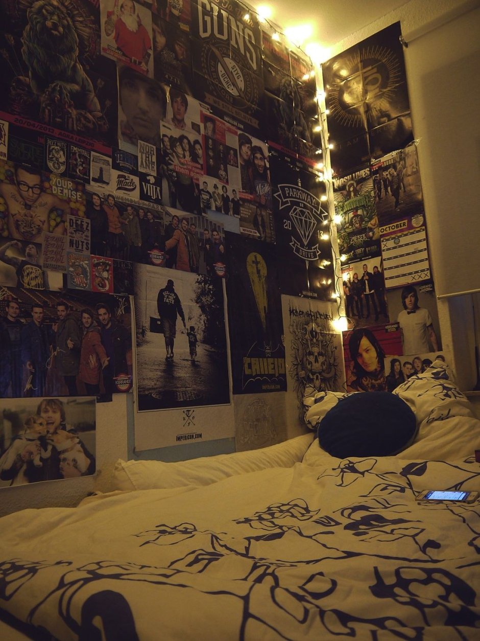 Уютная комната в рокерском стиле